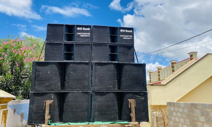 M R audio sounds & Lights